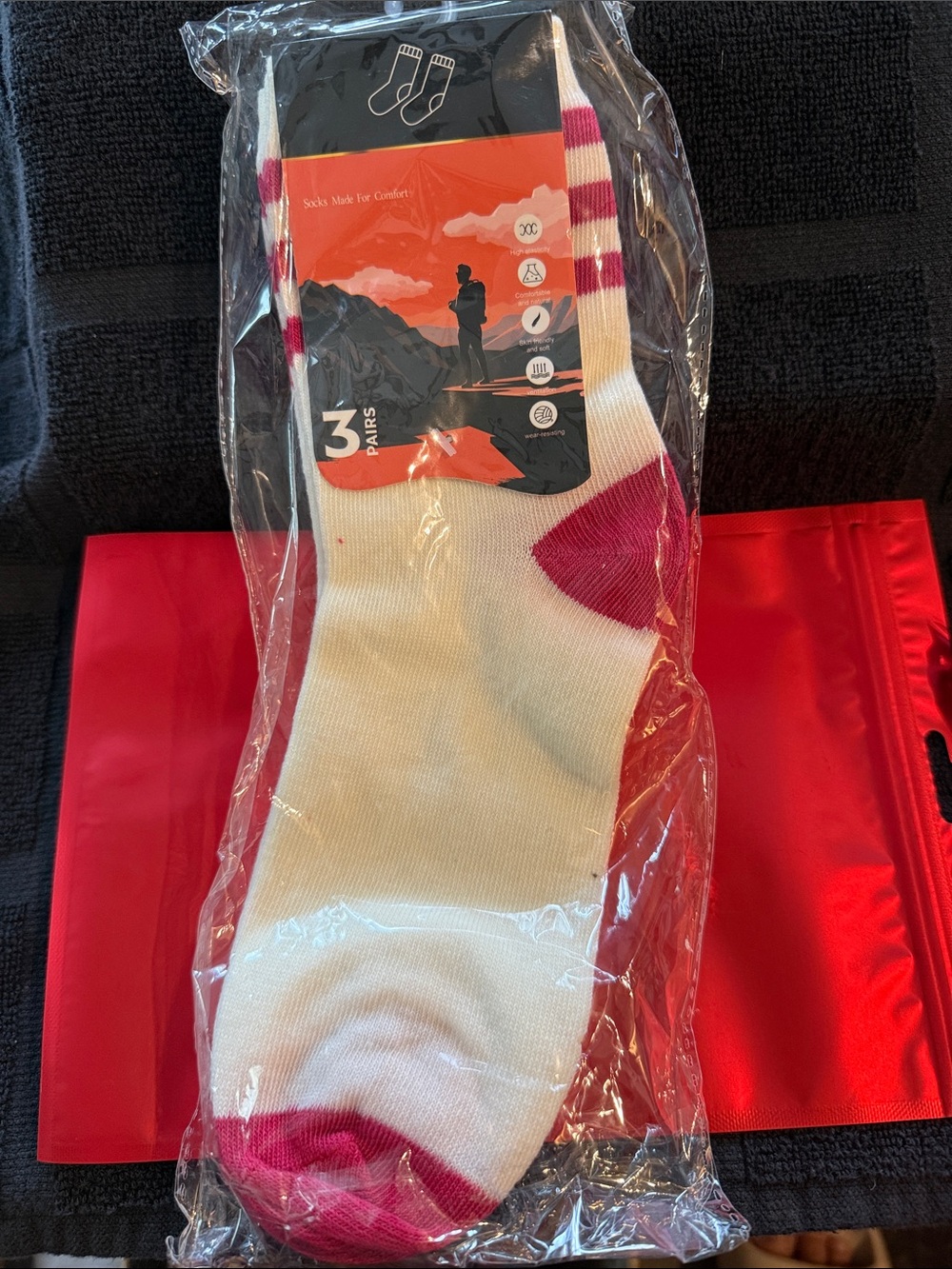 Kids Crew Socks in White with Red Accents 3pk